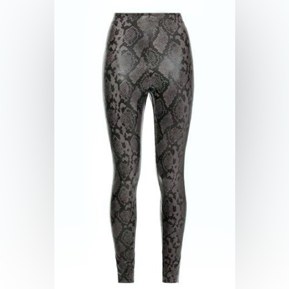 COMMANDO || Faux Leather Embossed Animal Legging in Gray Snake - SZ XS - Picture 5 of 9